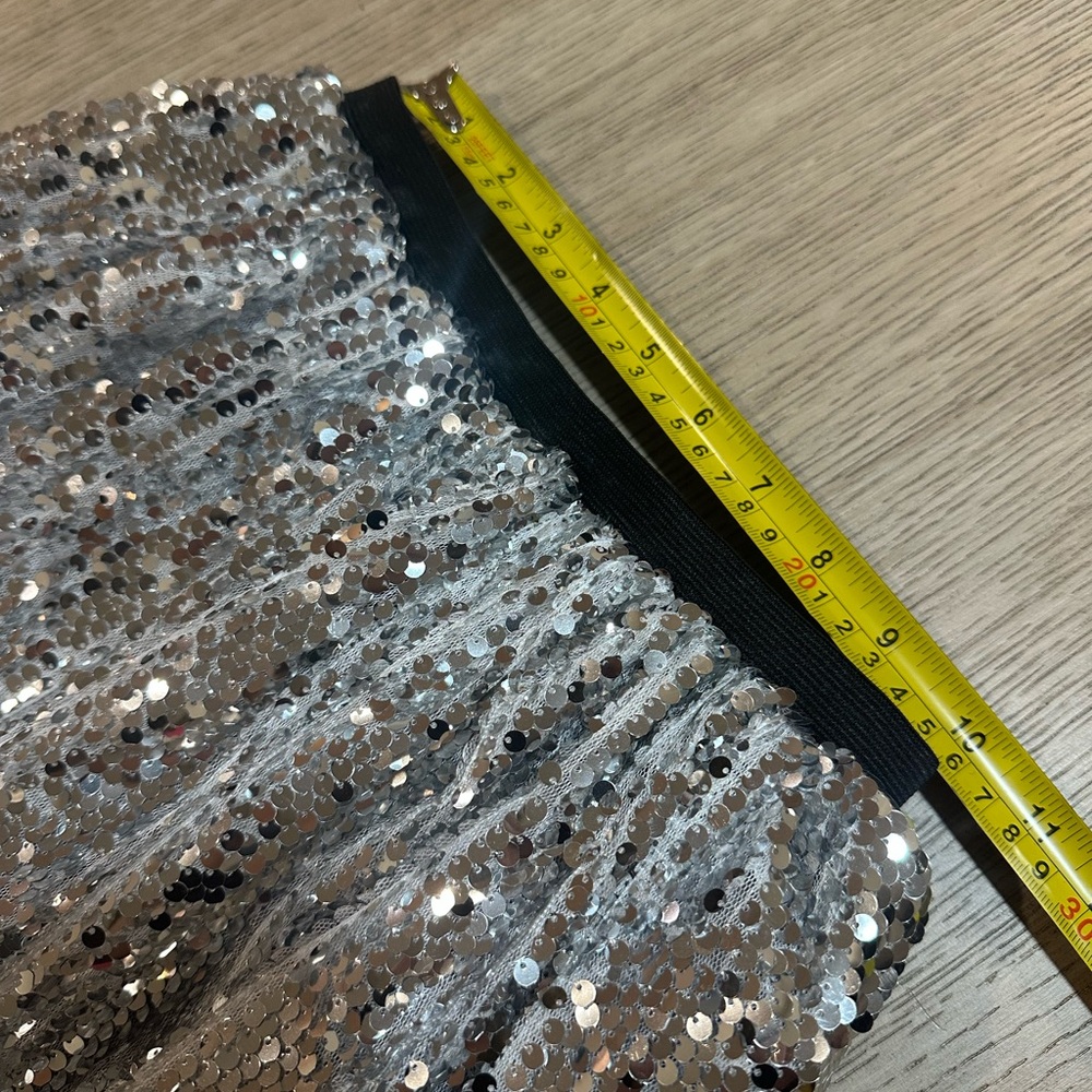 Sparkling Silver Sequin Skirt (YXL) - Picture 3 of 8